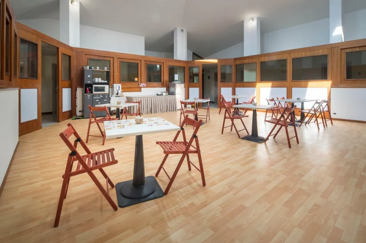 Bed & Breakfast Cristal Lake Affittacamere Ispra Italy